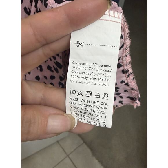 Women’s SHEIN Curve Pink & Black Animal Print Button-Up Blouse - Size 3X - Picture 9 of 9